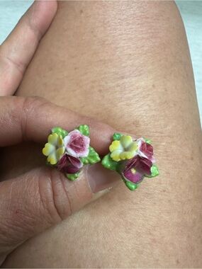Vintage Coro Porcelain Floral Cluster Screw on Earrings in Pink, Yellow & Green